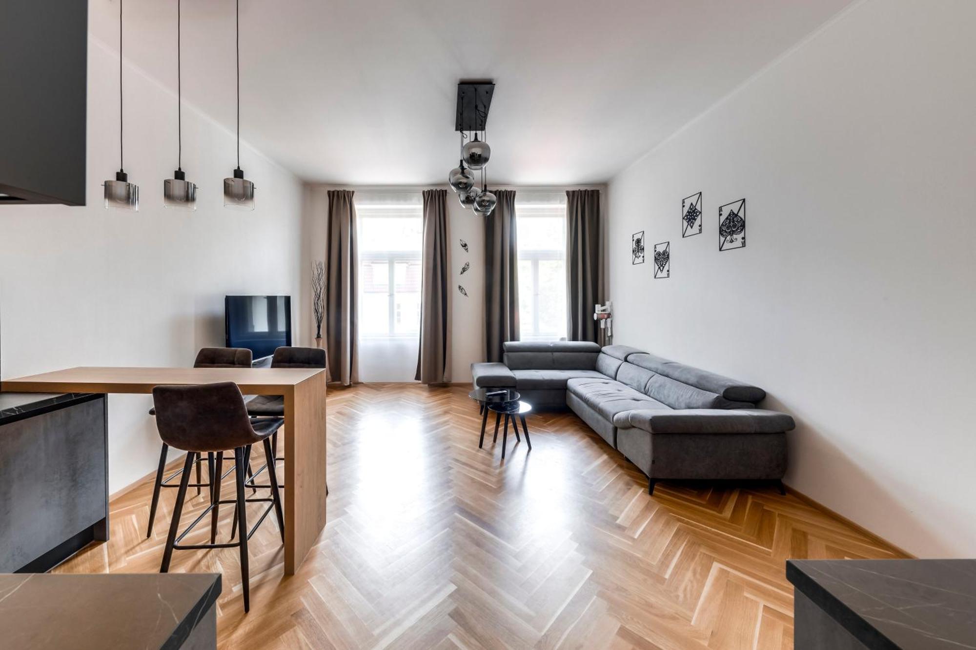 New Town Oases Apartment Прага Экстерьер фото