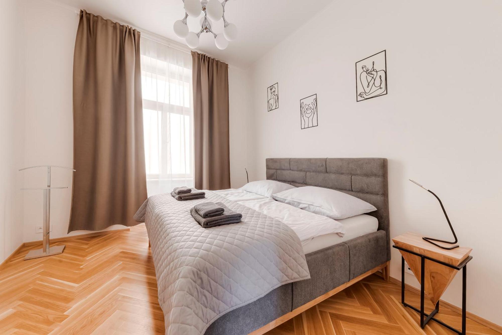 New Town Oases Apartment Прага Экстерьер фото