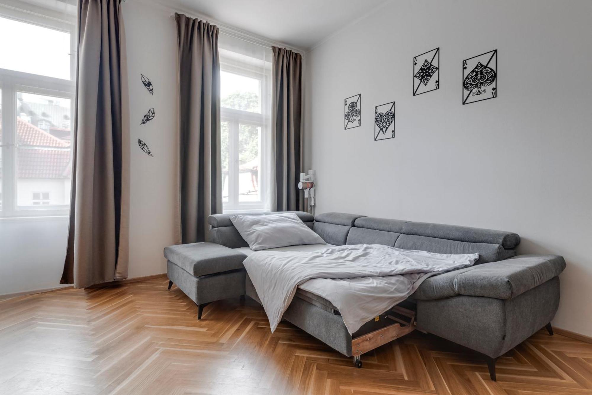 New Town Oases Apartment Прага Экстерьер фото