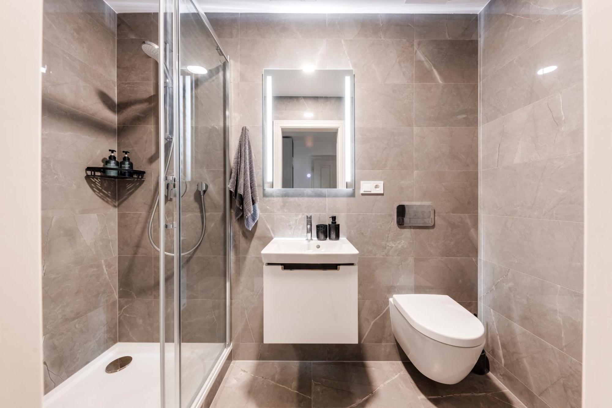 New Town Oases Apartment Прага Экстерьер фото